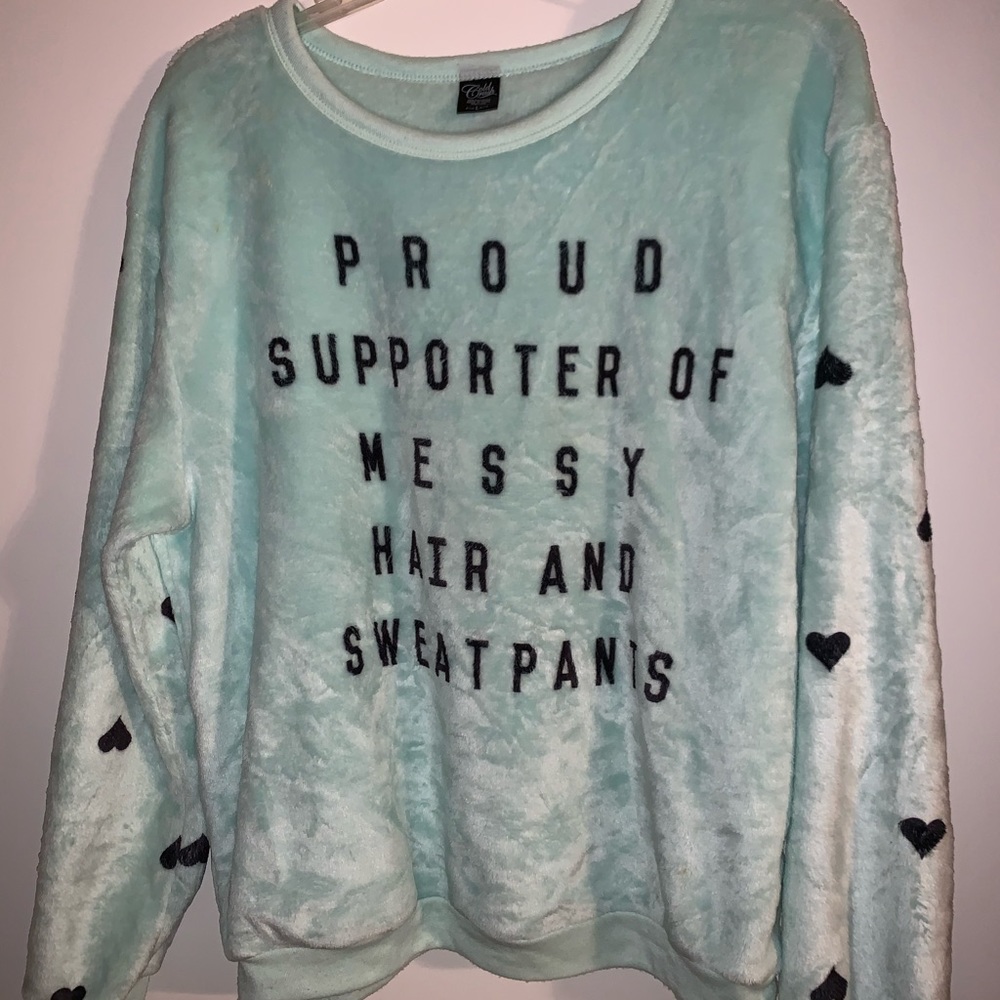 Messy hair and sweatpants - Pullover